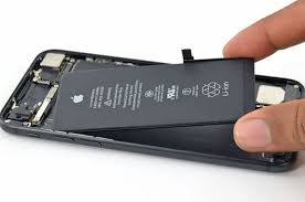 Memahami rincian biaya resmi dan garansi aman untuk mengembalikan kapasitas Battery Health iPhone.