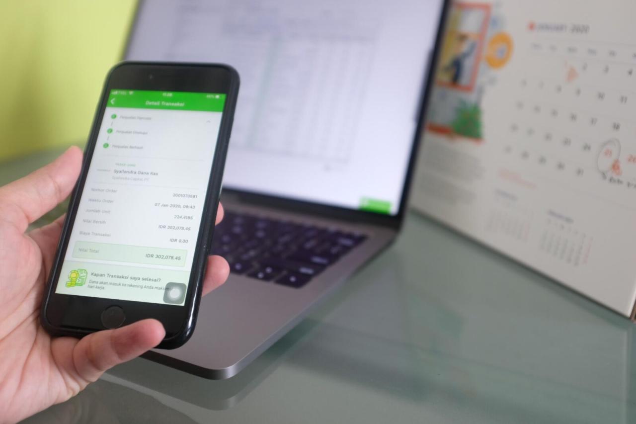 Mempraktikkan cara transaksi dengan aman setelah kamu sukses mendaftar di salah satu platform rekomendasi aplikasi reksadana terbaik.